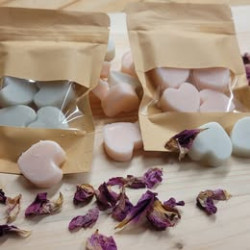 Luxury Fresh Linen Wax Melts – Handmade Heart Shapes